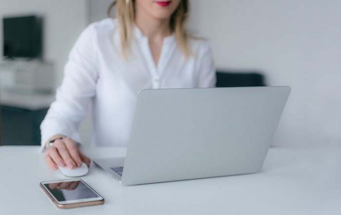 candidata cerca lavoro online