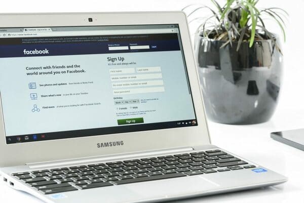 facebook come social per trovare lavoro