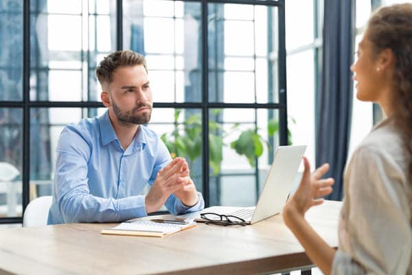 Come rispondere alla domanda durante il colloquio “perché vuole cambiare lavoro?” - Jobiri