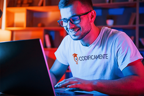 codificamente_teacher_shirt_neon