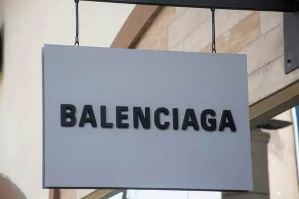 balenciaga_lavora_con_noi