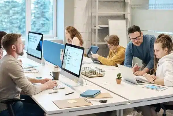 lavori senza laurea