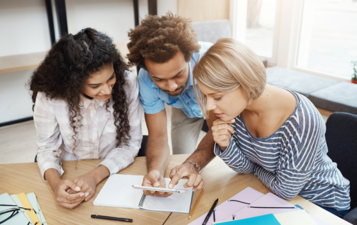 sessione di coperative learning durante lezione